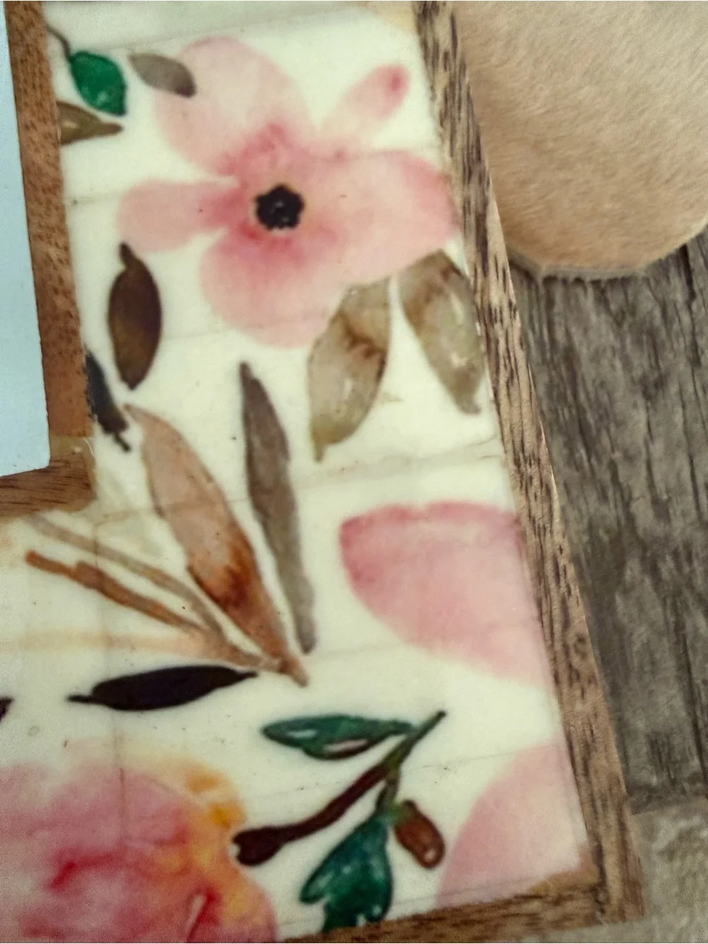 Gorgeous Floral Accent Wall Mirror in Brown and Green Pastel Colors
